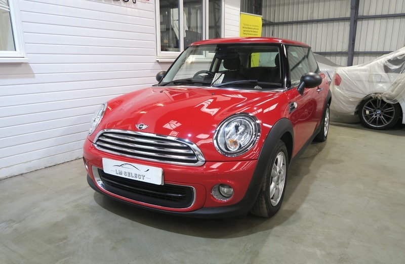 Mini Hatch 100 Red #4
