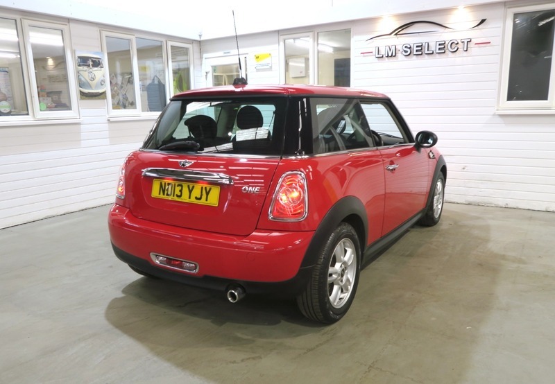 Mini Hatch 1.6 Cooper Euro 6 122 Ps One Own Blue #16