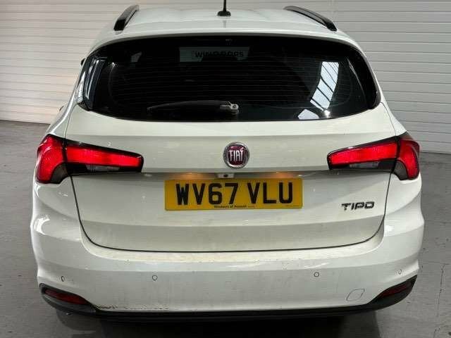 Fiat Tipo 1.3 Multijetii Lounge Hatchback Grey #4