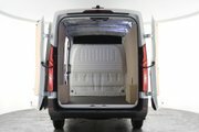 Maxus Deliver 9 Maxus Deliver 9 White #2