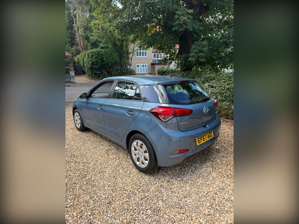 Hyundai I20 1.2 Premium Se Nav Red #2