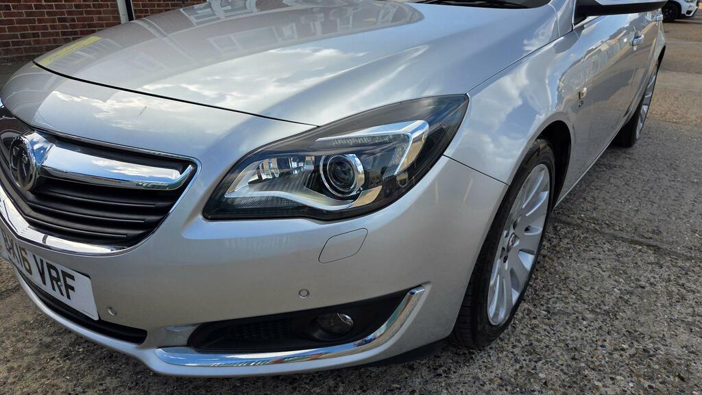 Vauxhall Insignia 1.6 Cdti Sri VX Line Nav Hatchback Manu White #25