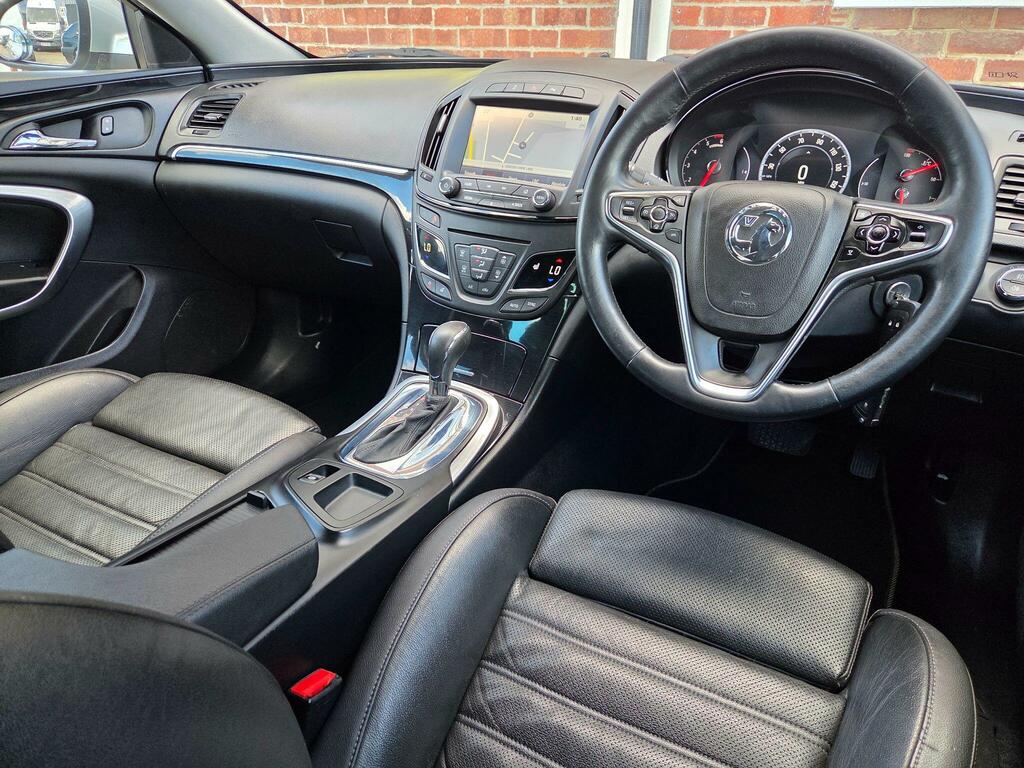 Vauxhall Insignia 1.6 Cdti Sri VX Line Nav Hatchback Manu White #16