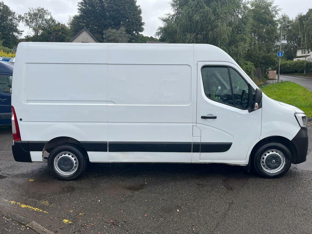 Renault Master 2.3 Dci 35 Business Fwd Mwb Medium Roof Euro 6 White #2