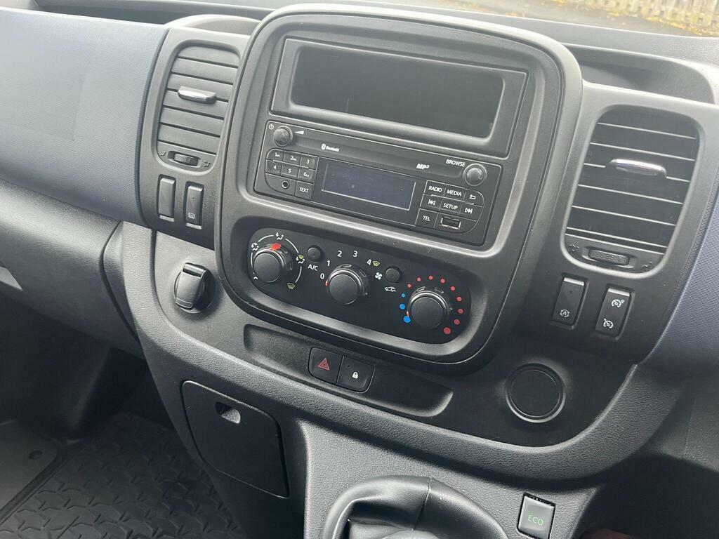 Vauxhall Vivaro Cdti 2900 Sportive U9992 Ulez White #16