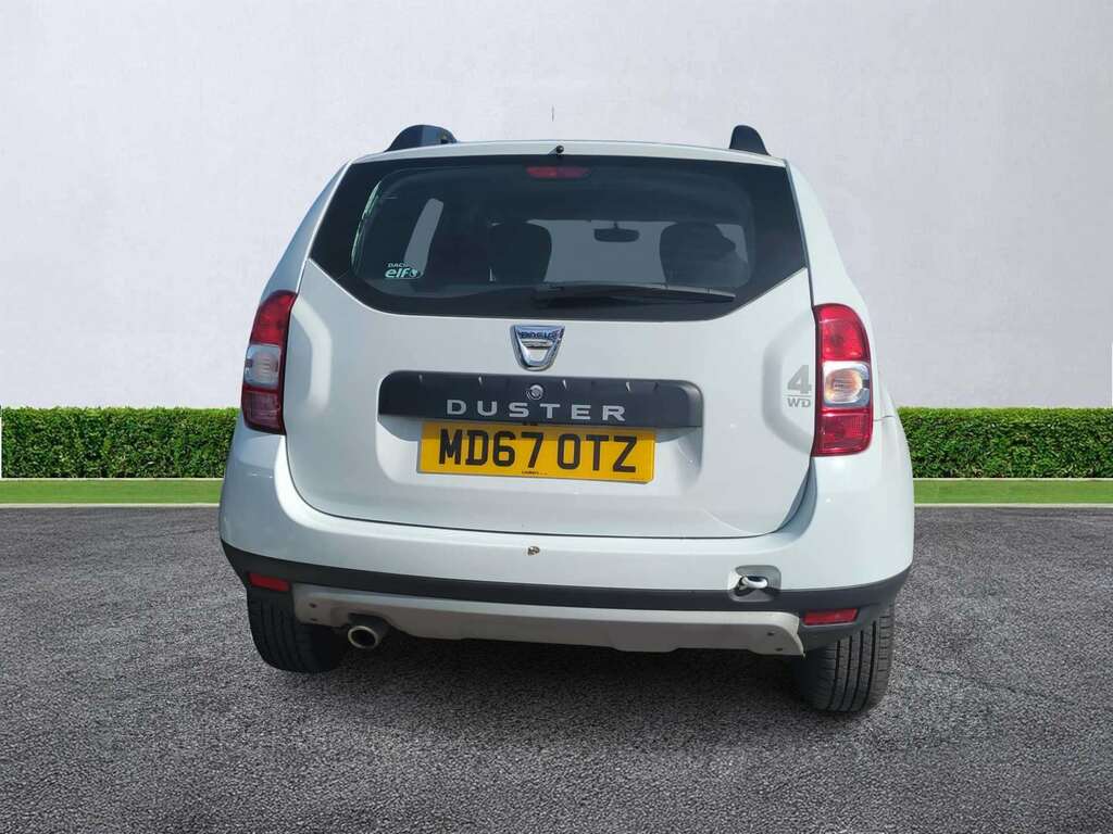 Dacia Duster 1.5 Dci 110 Laureate 4X4 #4