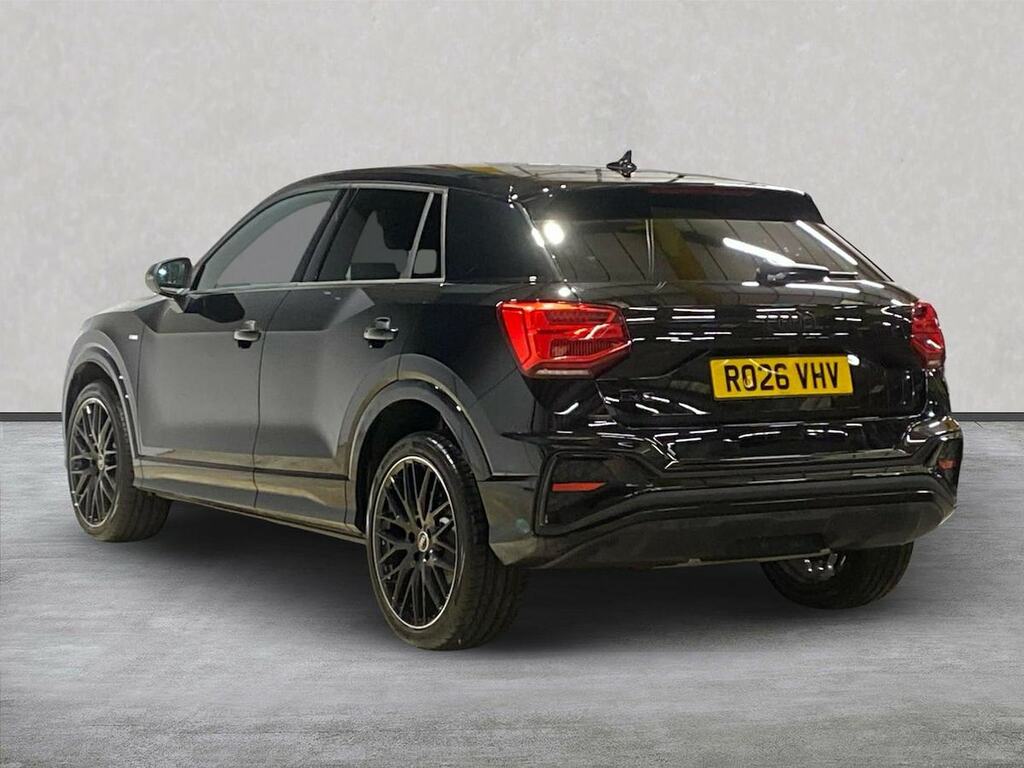 Audi Q2 35 Tfsi Black Edition S Tronic Tech  #2