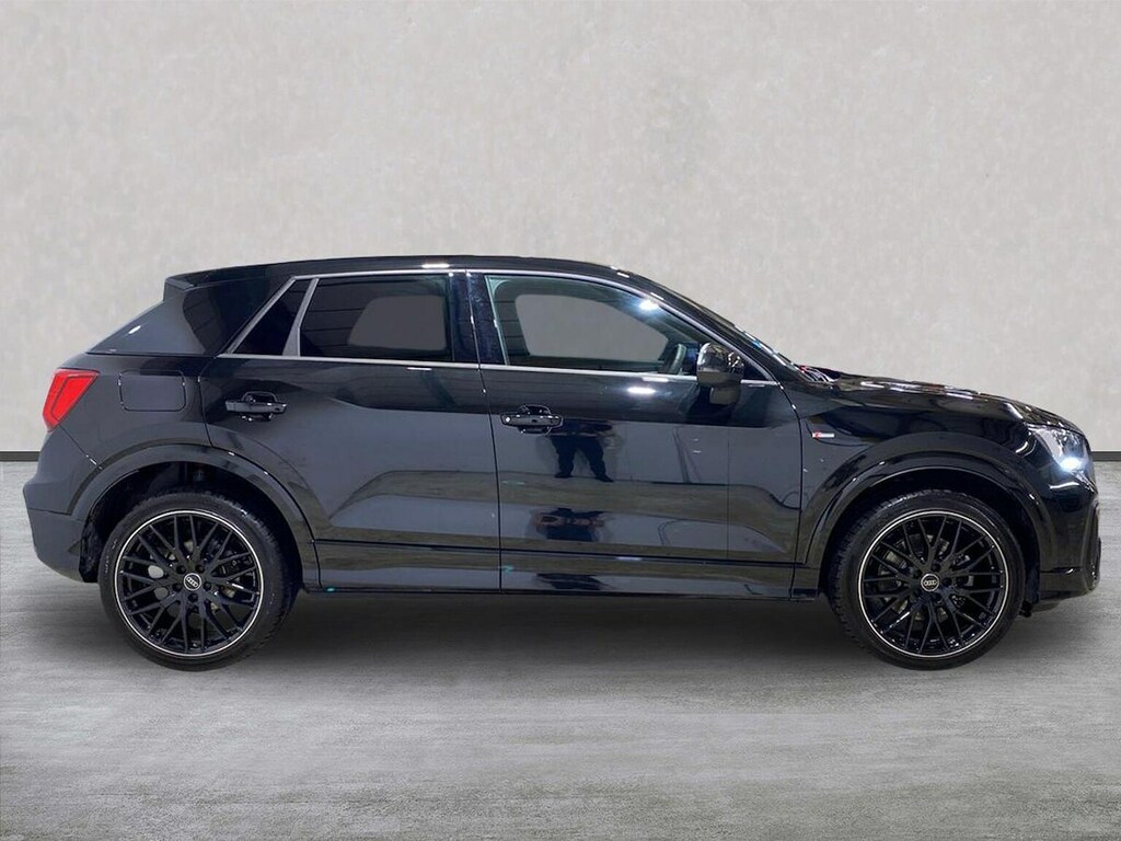 Audi Q2 35 Tfsi Black Edition S Tronic Tech  #3