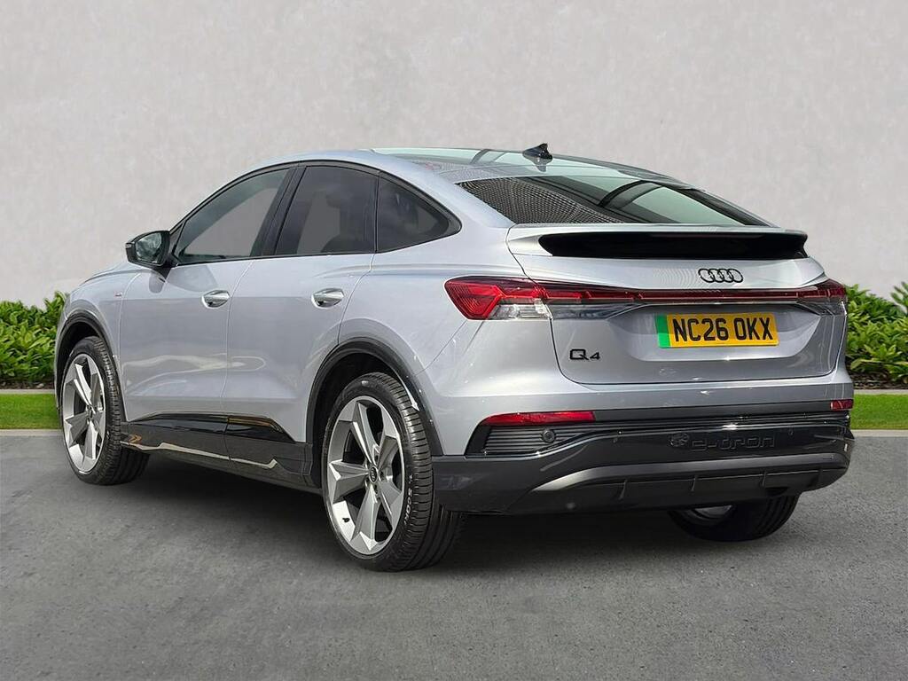 Audi Q4 E Tron 210Kw 45 82Kwh Black Edition  #2