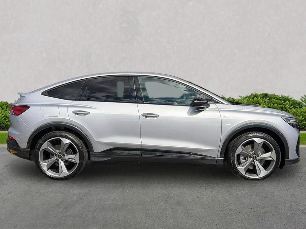 Audi Q4 E Tron 210Kw 45 82Kwh Black Edition  #3