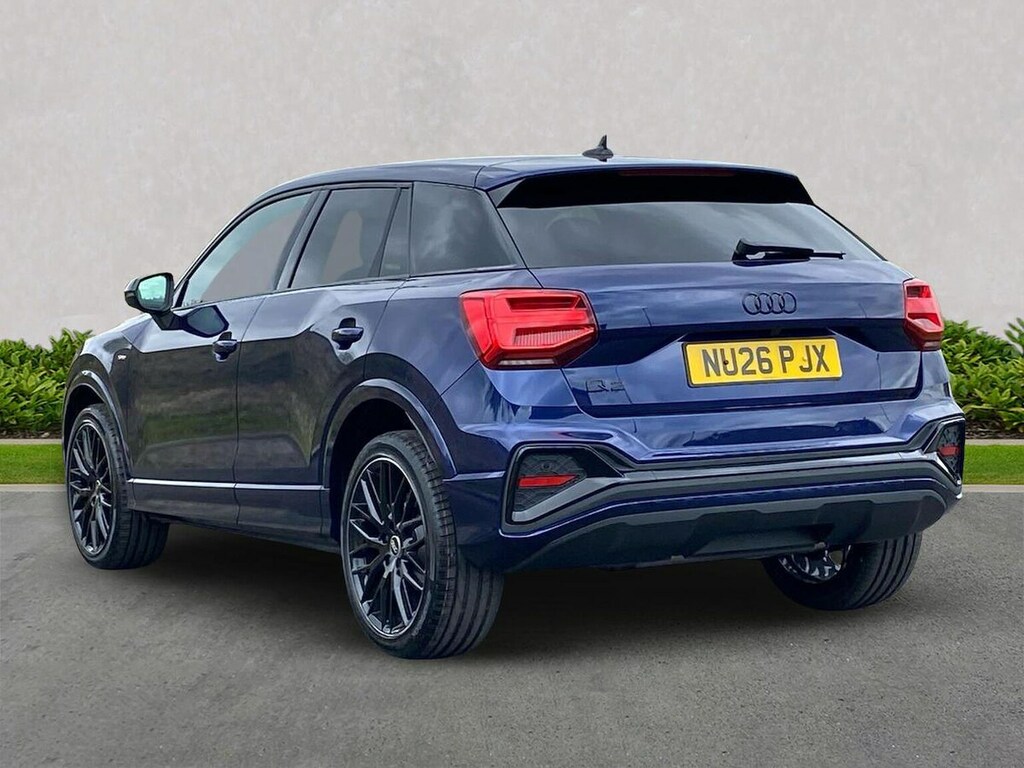 Audi Q2 1.5 Tfsi Cod 35 Black Edition Suv S Tro  #2