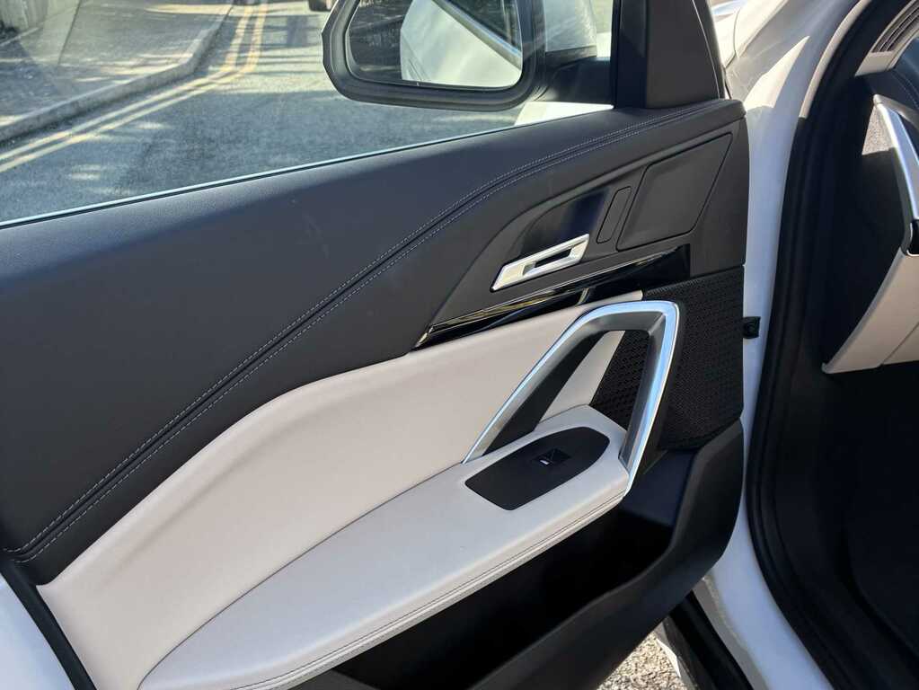 BMW iX1 Ix1 Xdrive30 M Sport Green #42