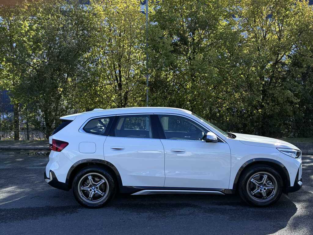 BMW iX1 Ix1 Xdrive30 M Sport Green #8