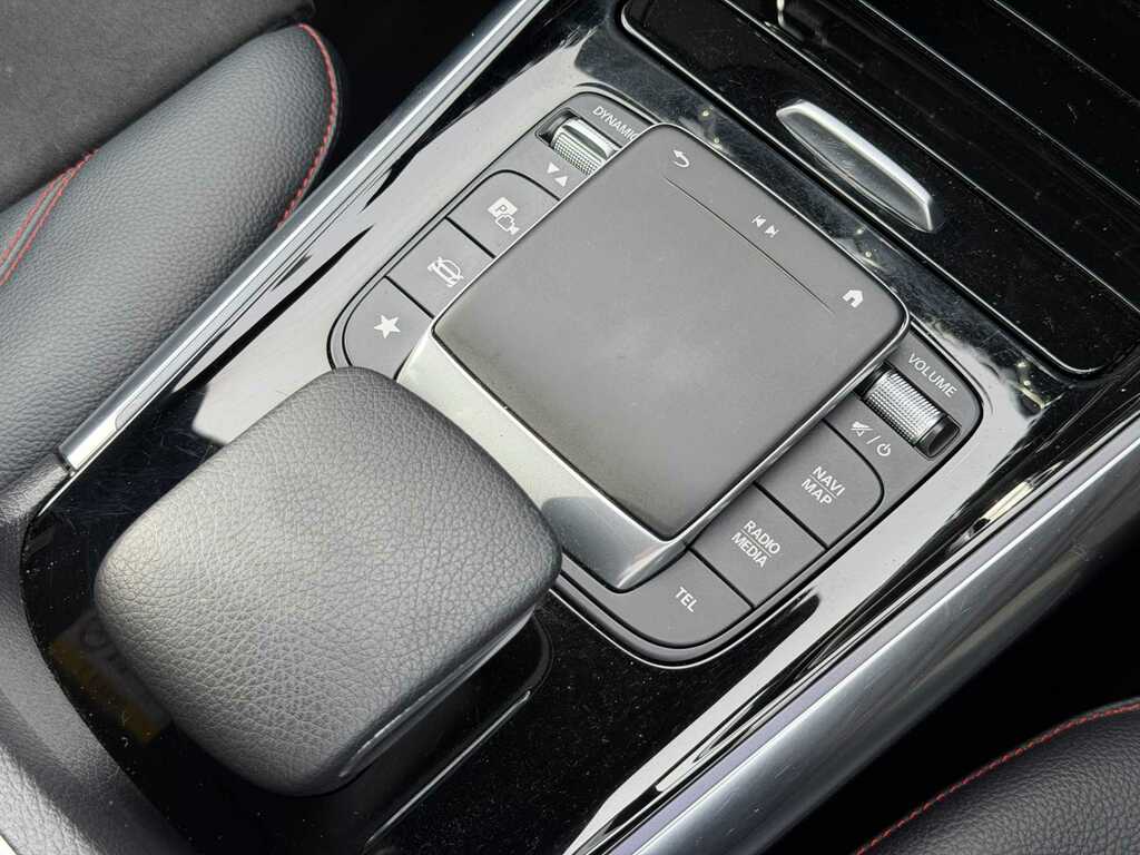 Mercedes-Benz GLA Class Gla 180 Urban Edition Black #31