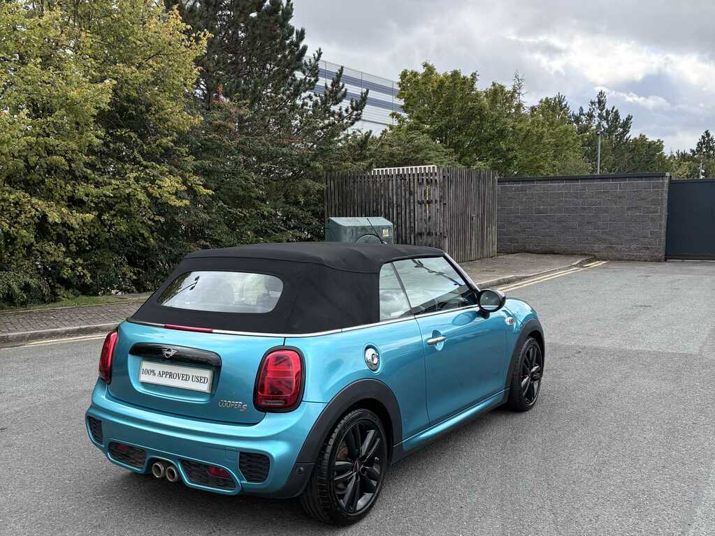 Mini Convertible 1.5 Cooper Exclusive II Comfortnav Pack Black #7