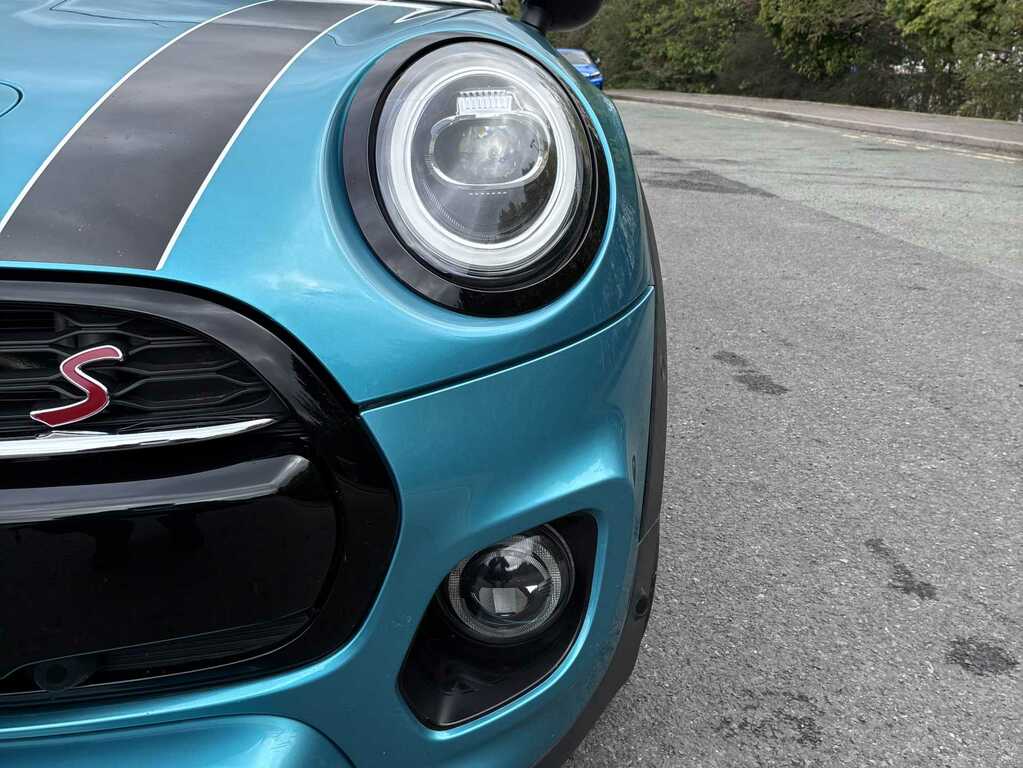 Mini Convertible 1.5 Cooper Exclusive II Comfortnav Pack Black #11