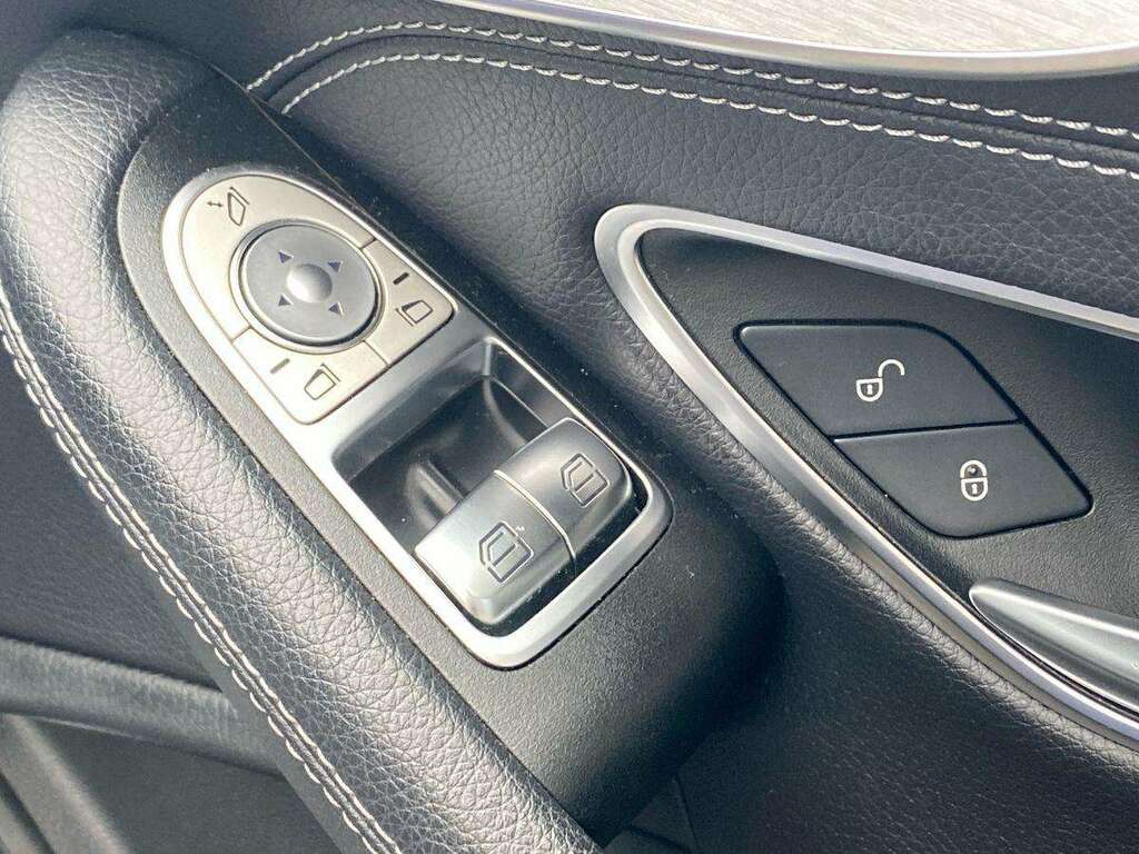 Mercedes-Benz C Class C 220 Amg Line Premium D Red #21