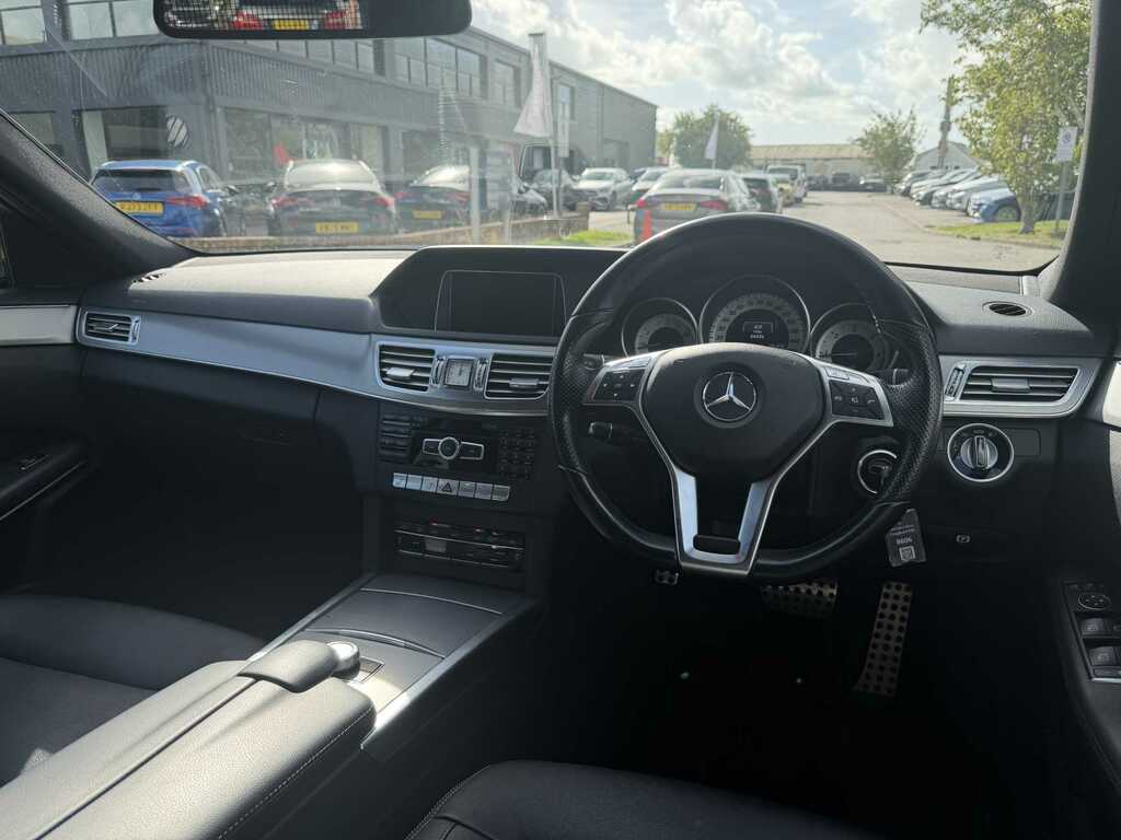 Mercedes-Benz E Class 2.1 E220 Cdi Amg Sport Cabriolet G-tron White #36