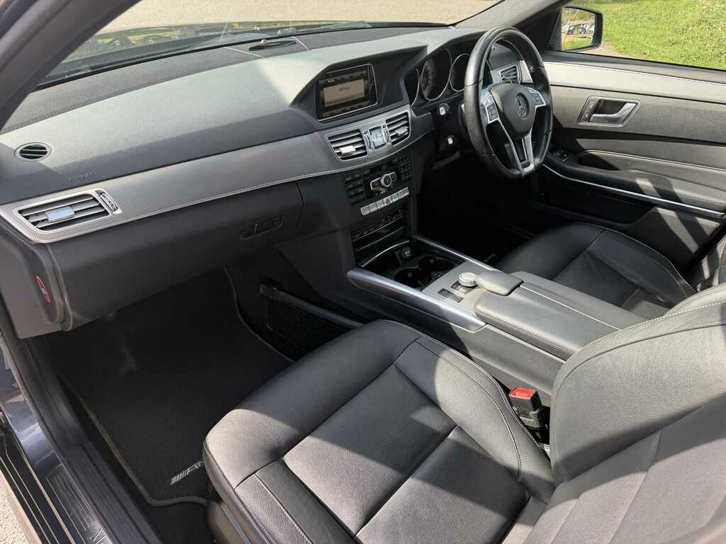 Mercedes-Benz E Class 2.1 E220 Cdi Amg Sport Cabriolet G-tron White #18