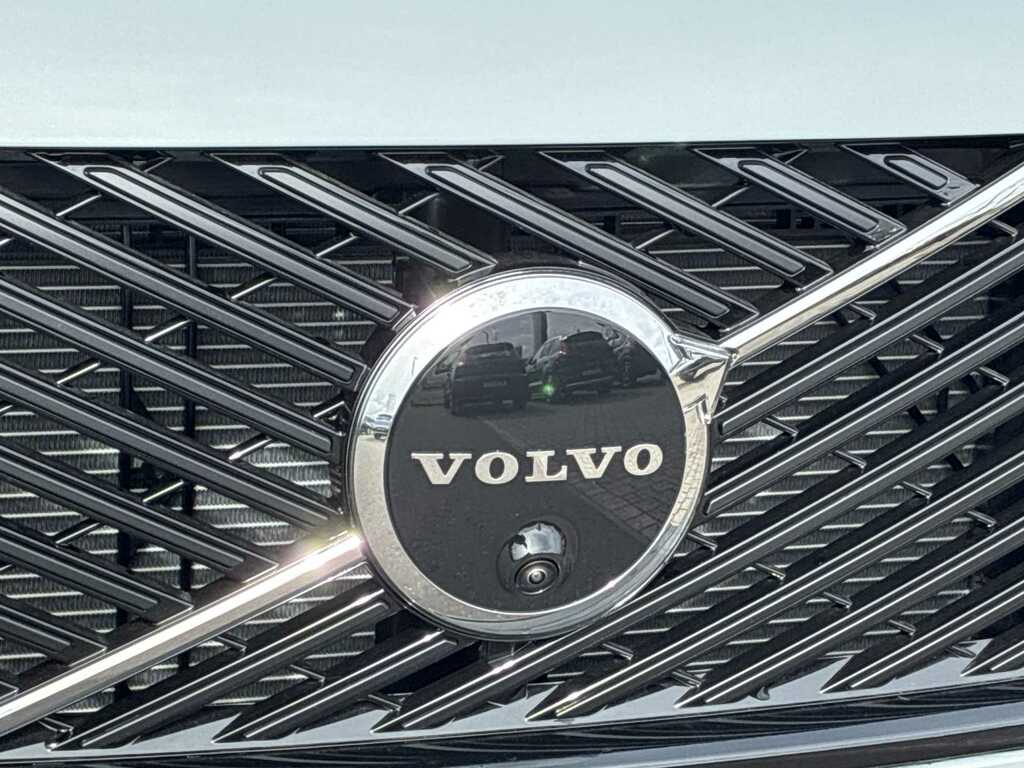 Volvo XC90 2.0 B5p Plus Dark Awd Geartronic #3