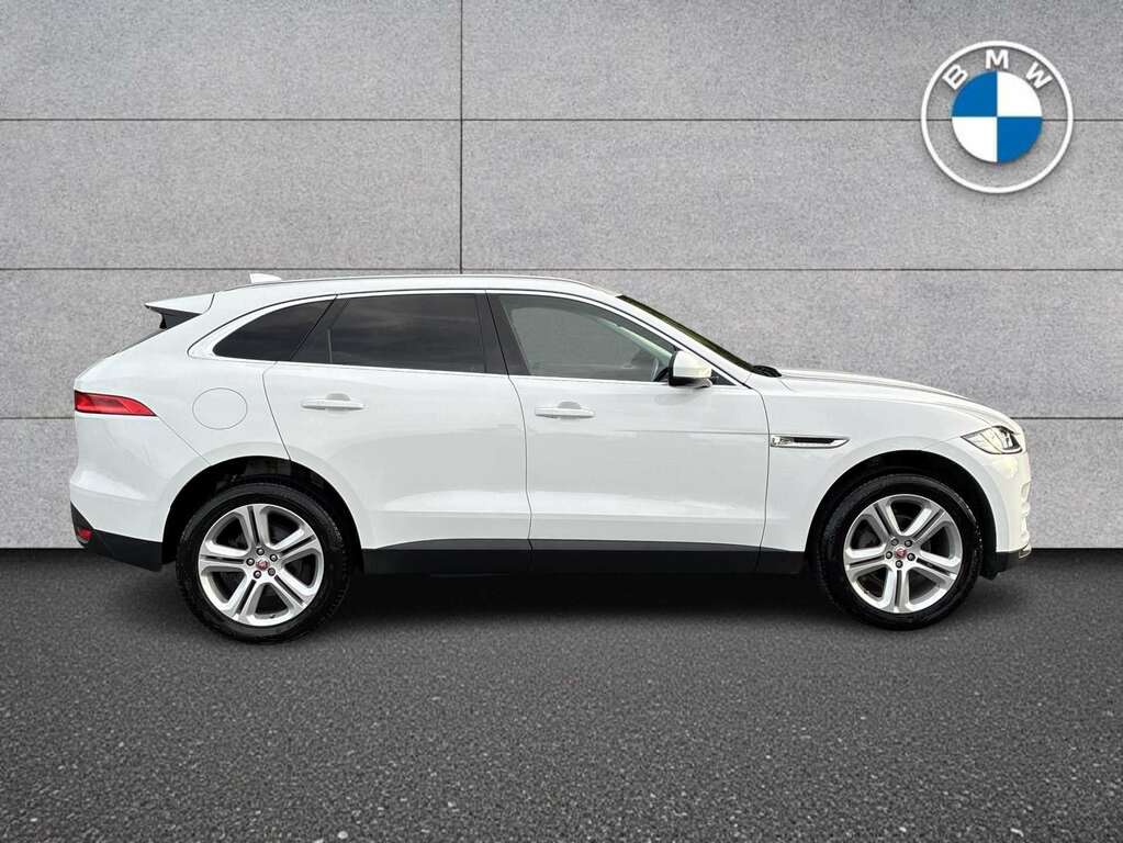 Jaguar F-Pace 2.0D Portfolio Awd White #2