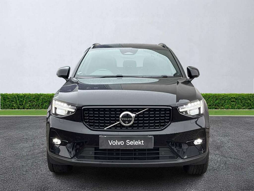 Volvo XC40 2.0 B3p Ultimate Dark #2
