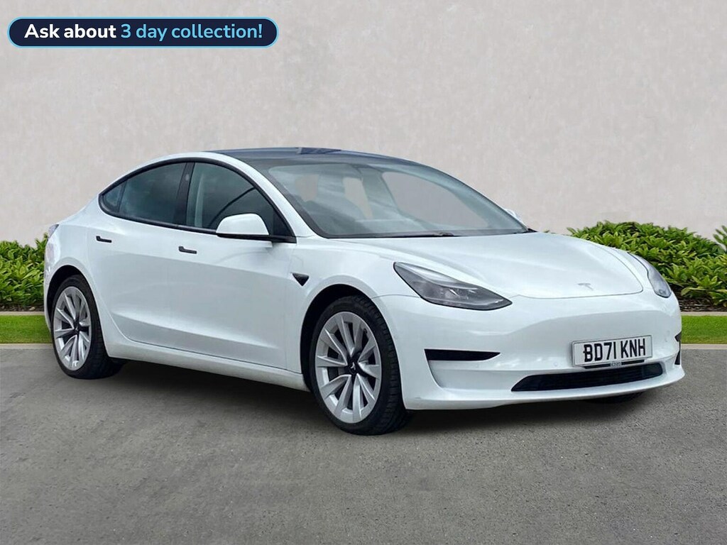 Tesla Model 3 Standard Range Plus Saloon Rwd White