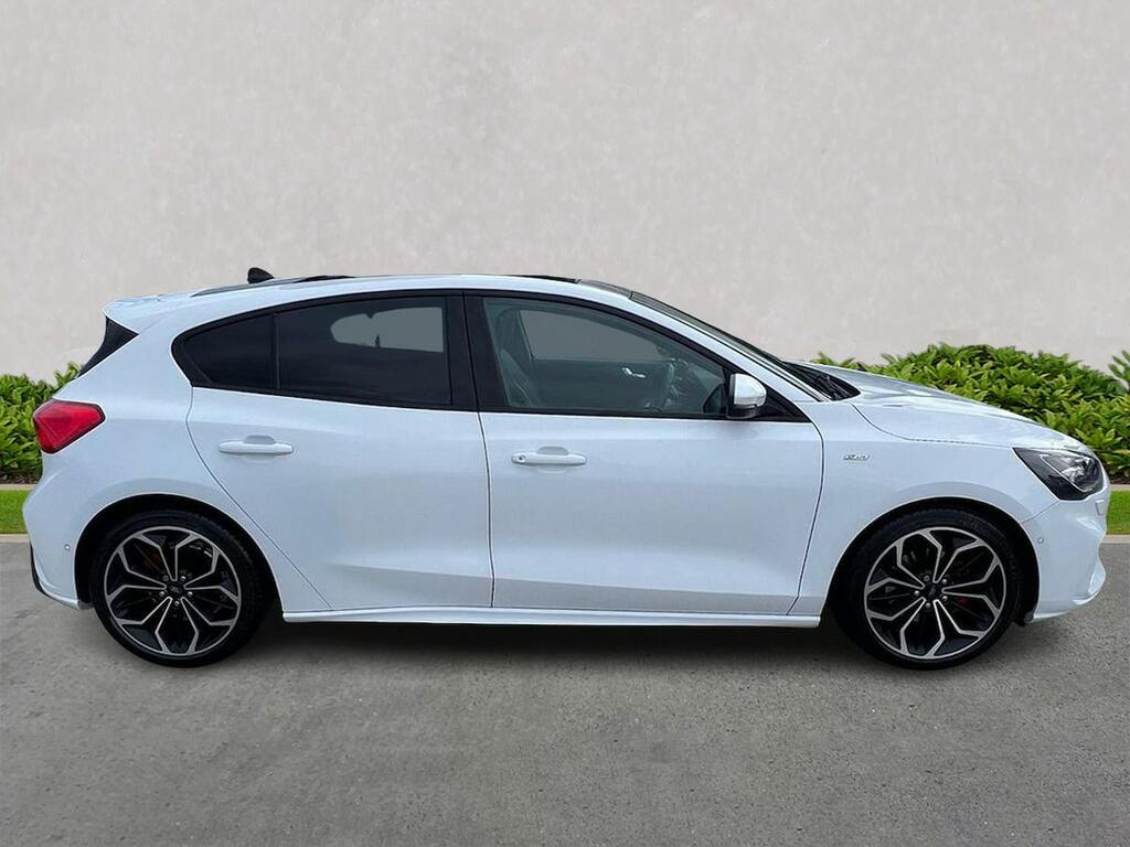 Ford Focus 1.5 Ecoblue St-line X Hatchback #3