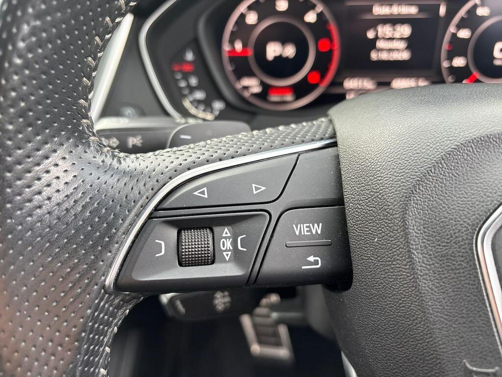 Audi Q5 2L S Line Black #26
