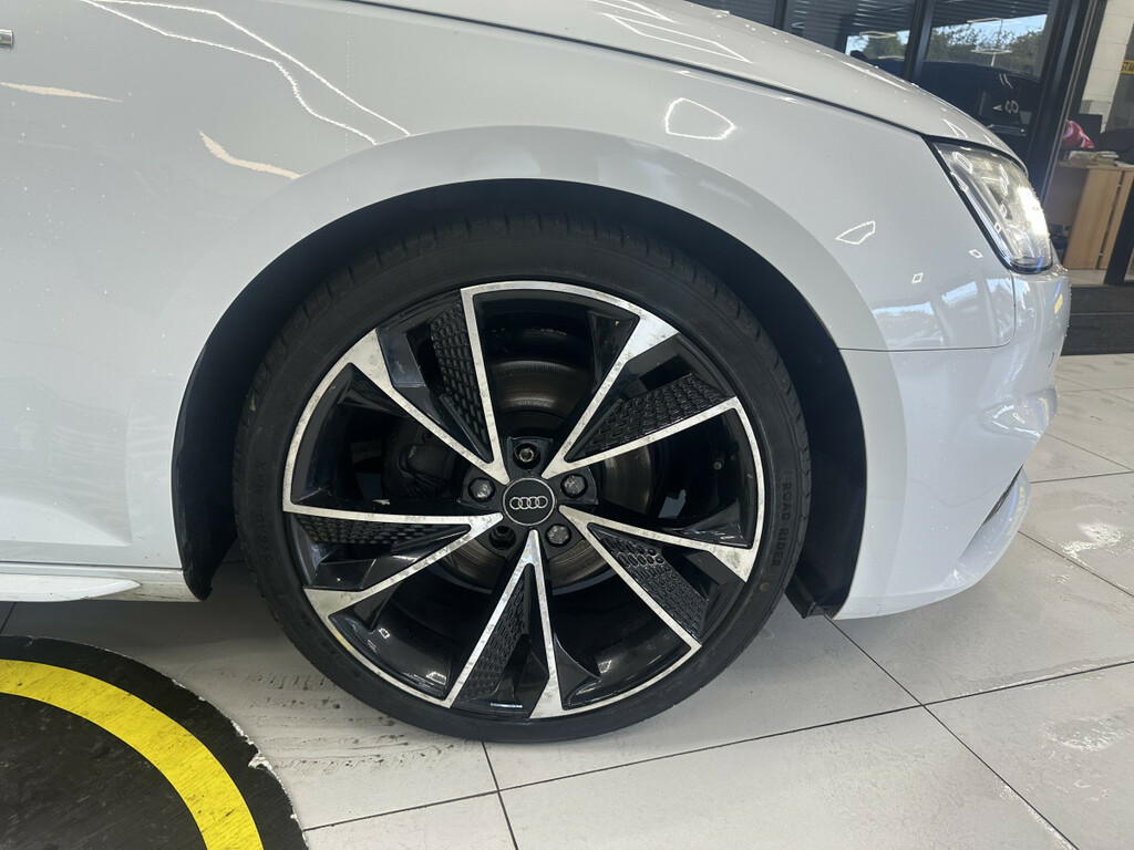 Audi A4 2.0 Tdi S Line White #3