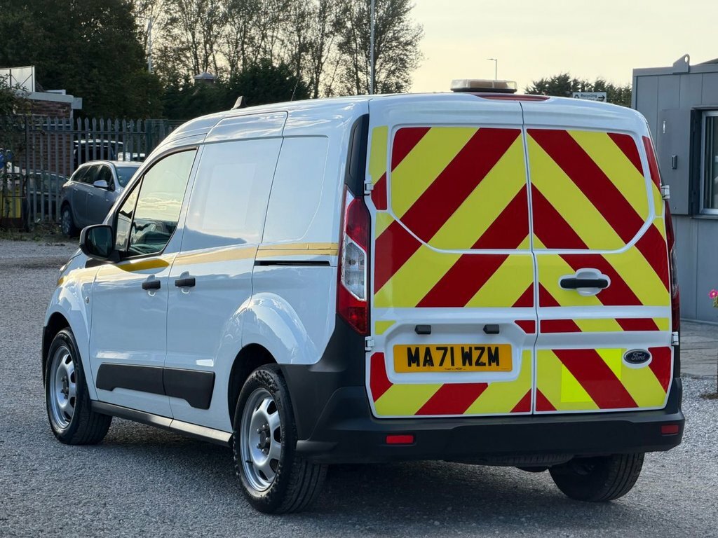 Ford Transit Connect 1.5L Leader White #4