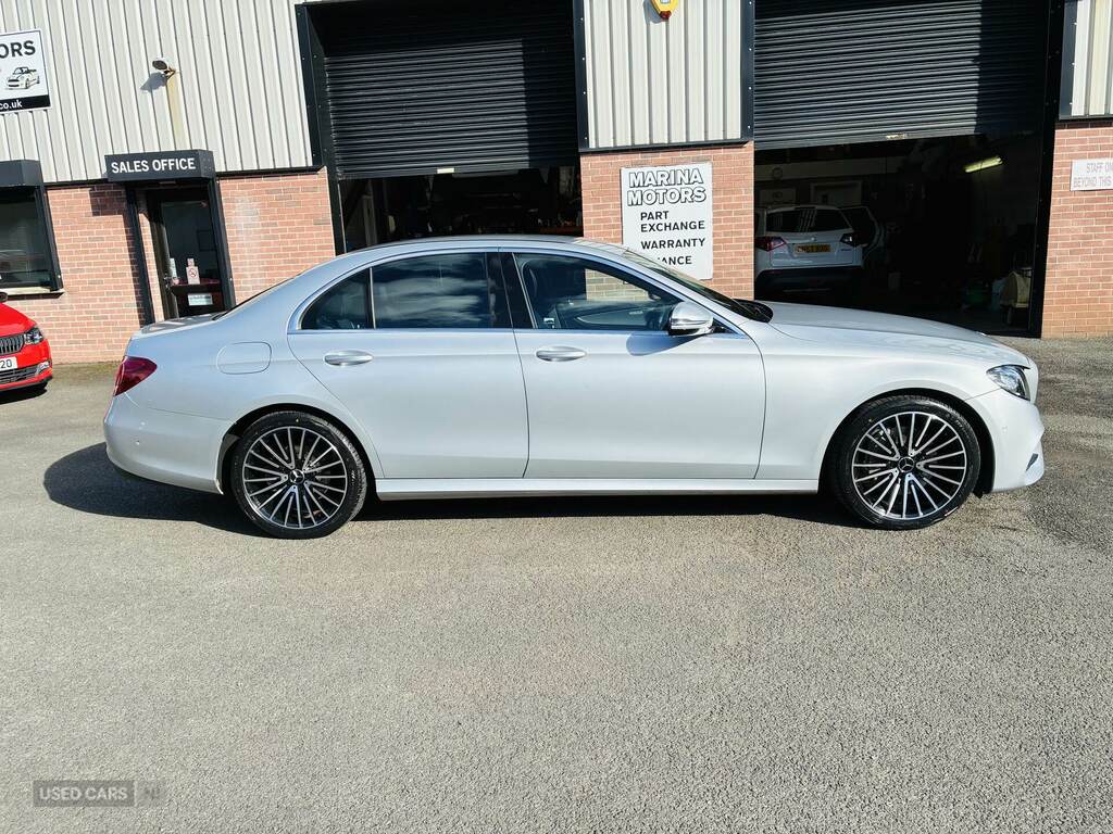 Mercedes-Benz E Class E220d Amg Line 9G-tronic Silver #2
