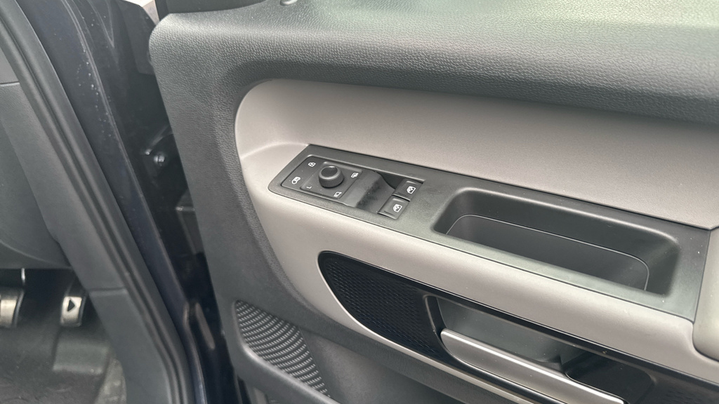 Volkswagen ID.Buzz Pro 79Kwh Commerce Panel Van 4Mo Black #23