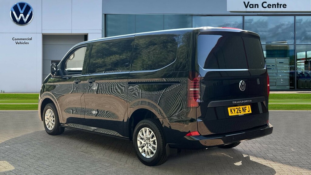 Volkswagen Transporter Transporter 2.0 Tdi 150 Commerce Pro Van 5 P  #3