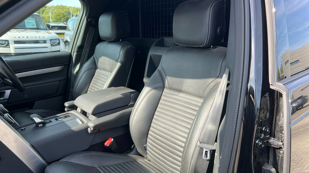Land Rover Discovery #4