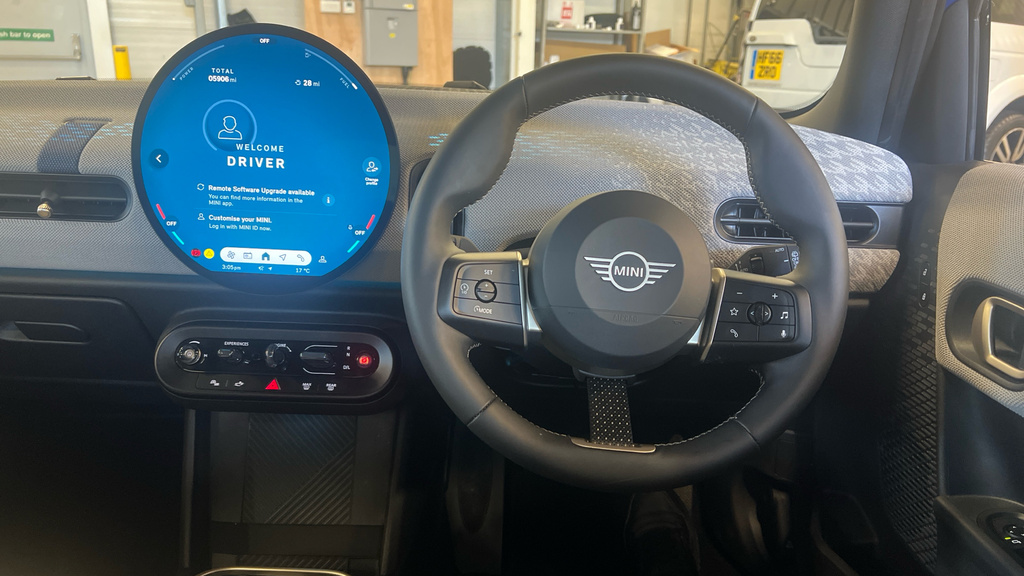 Mini Hatch Cooper 1.5 C Exclusive Blue #5