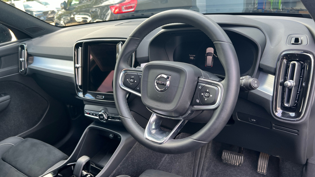 Volvo XC40 Xc40 2.0 B4p Plus Dark RE26OTR Black #5