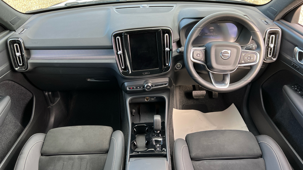 Volvo XC40 Xc40 2.0 B3p Plus Black Edition RV25WMC Black #5