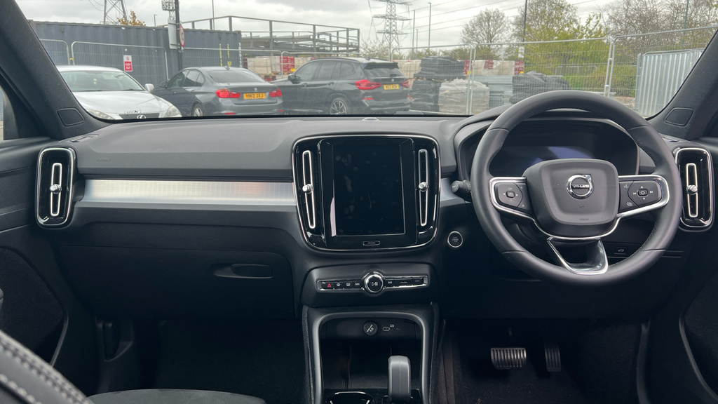 Volvo XC40 Xc40 2.0 B3p Plus Dark WF26EPJ White #5
