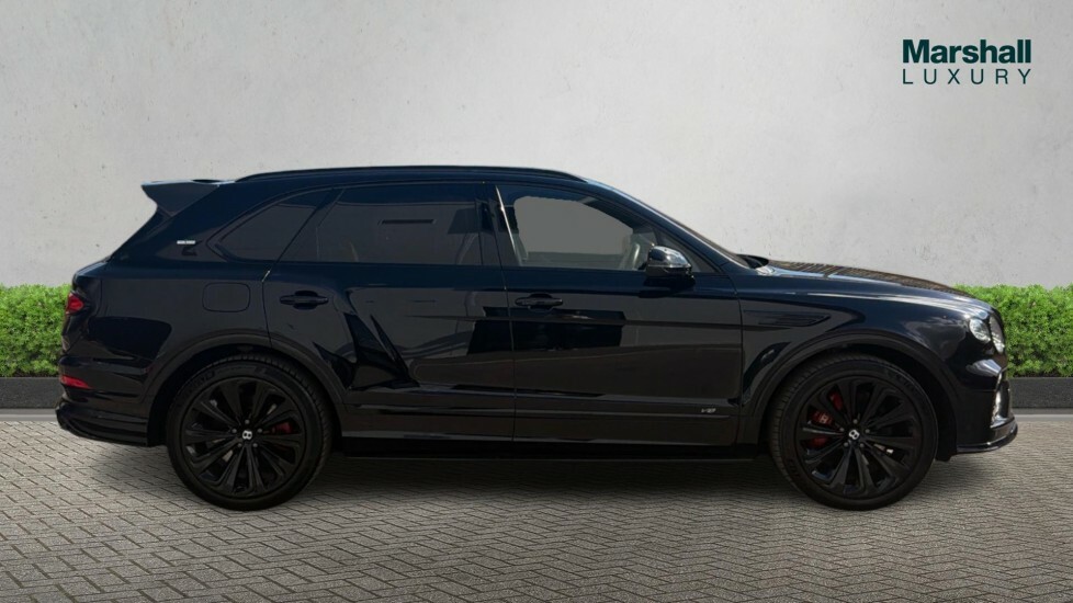 Bentley Bentayga Bentley Bentayga V8 Black #2