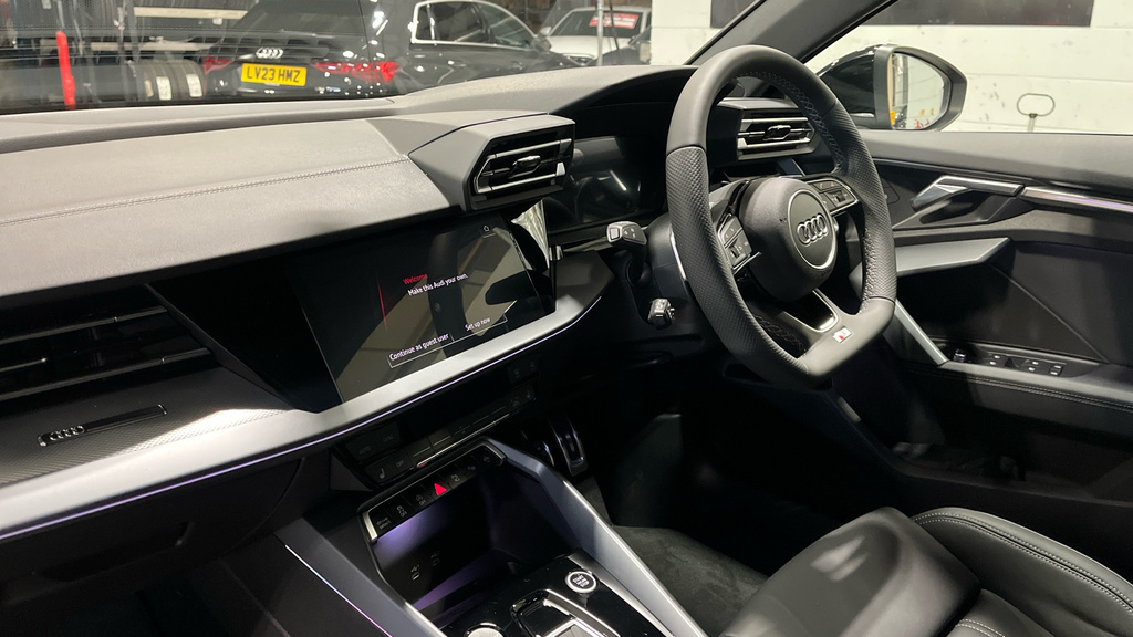Audi A3 A3 1.5 Tfsi 150 S Line S Tronic LV26GNN Black #2