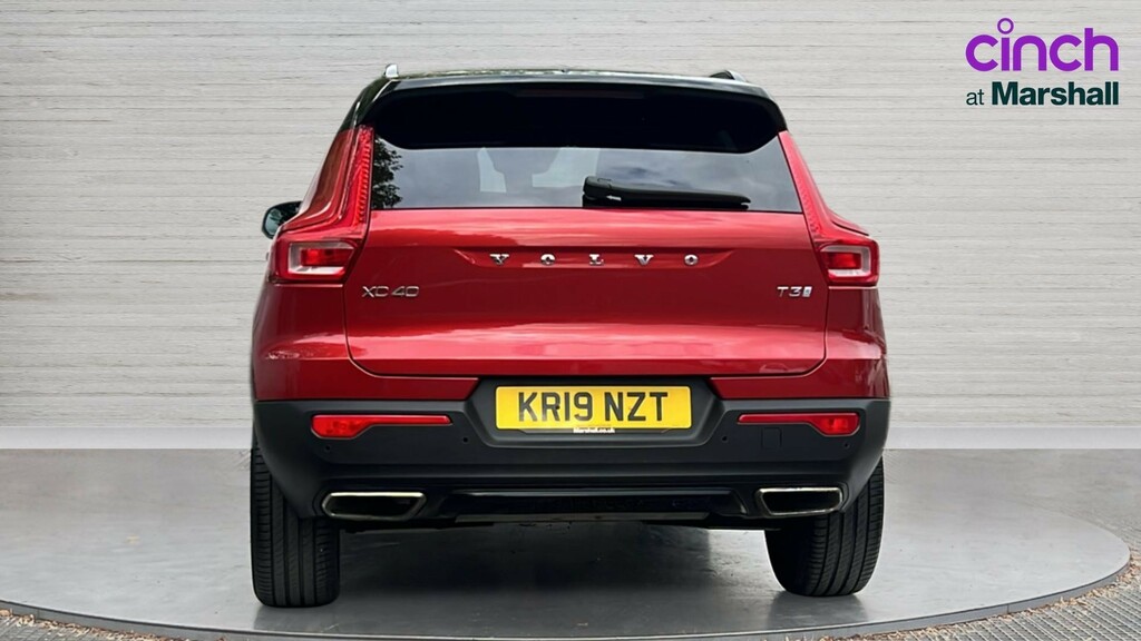 Volvo XC40 Xc40 1.5 T3 R Design Red #4