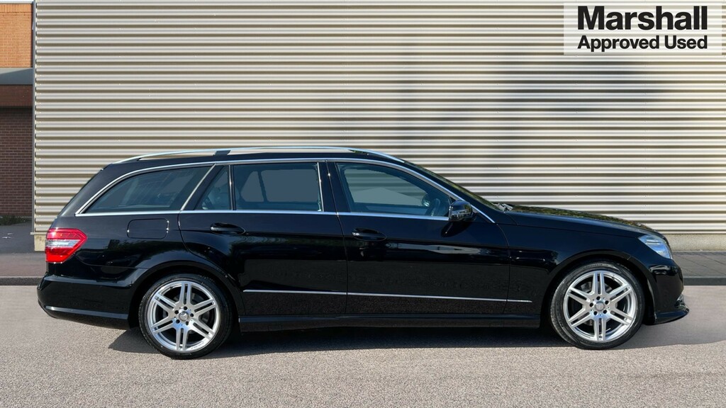 Mercedes-Benz E Class E Class E220 Cdi Blueeff Sport Tip 7 M Black #2