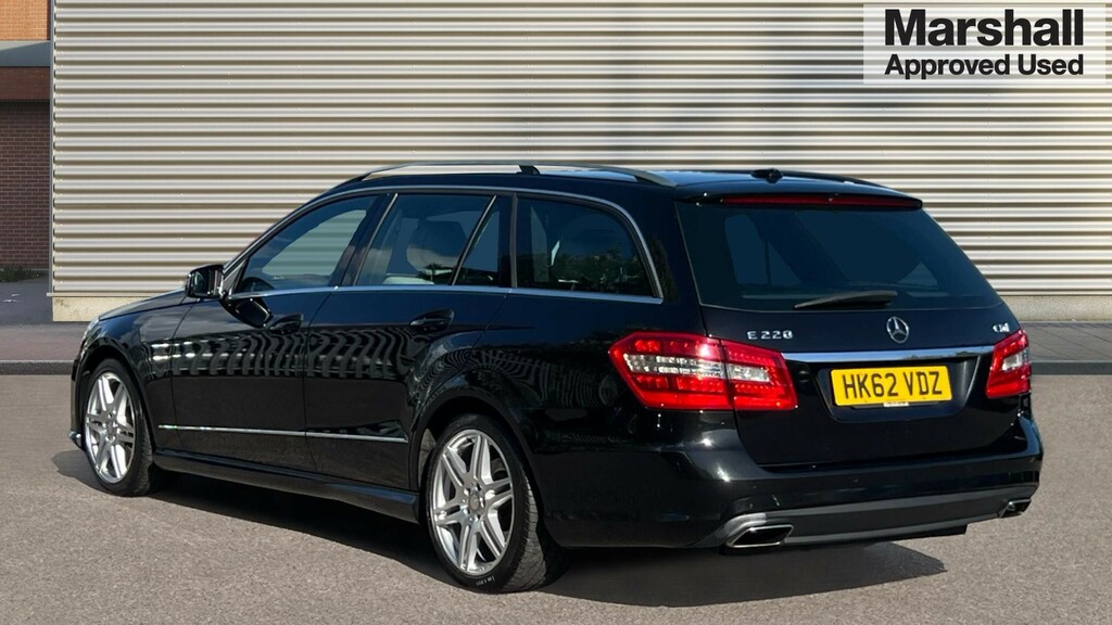 Mercedes-Benz E Class E Class E220 Cdi Blueeff Sport Tip 7 M Black #5