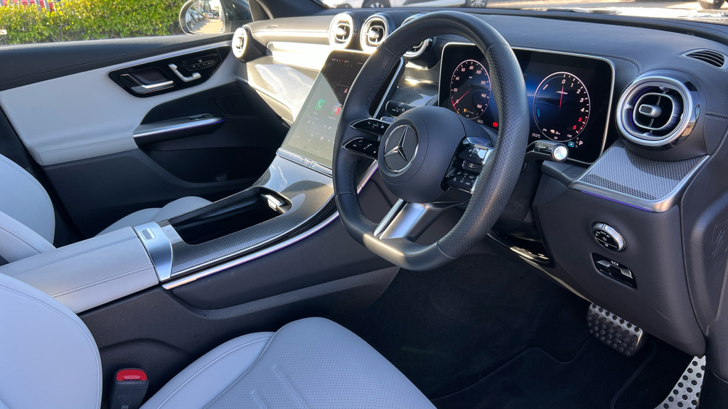 Mercedes-Benz GLC Class Glc 300De 4Matic Amg Line 9G-tronic Black #3