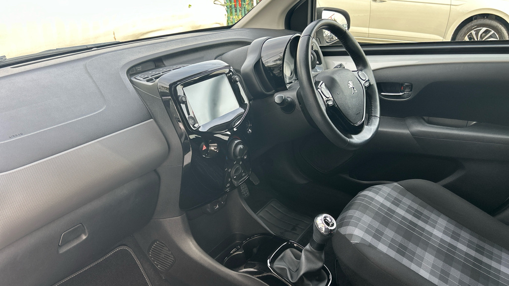Peugeot 108 108 Allure Purple #10