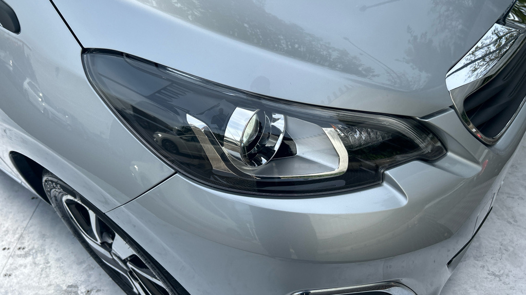 Peugeot 108 108 Allure Purple #21