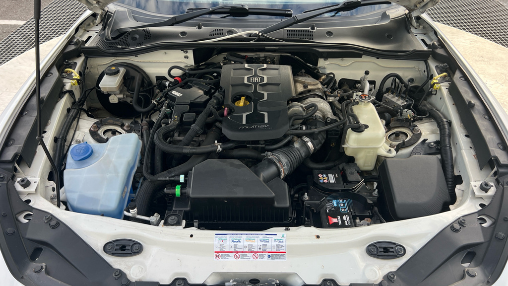 Fiat 124 Spider 124 Spider Lusso Multiair White #17