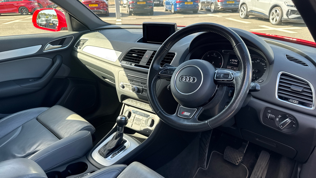 Audi Q3 Q3 2.0 Tdi 184 Quattro S Line Plus S Tronic Red #6