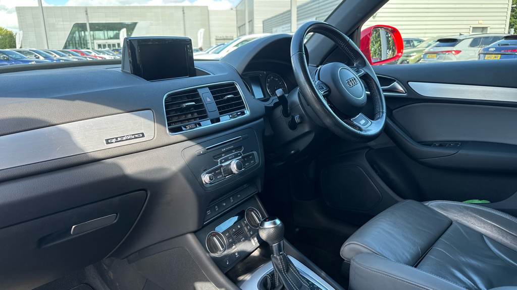 Audi Q3 Q3 2.0 Tdi 184 Quattro S Line Plus S Tronic Red #2